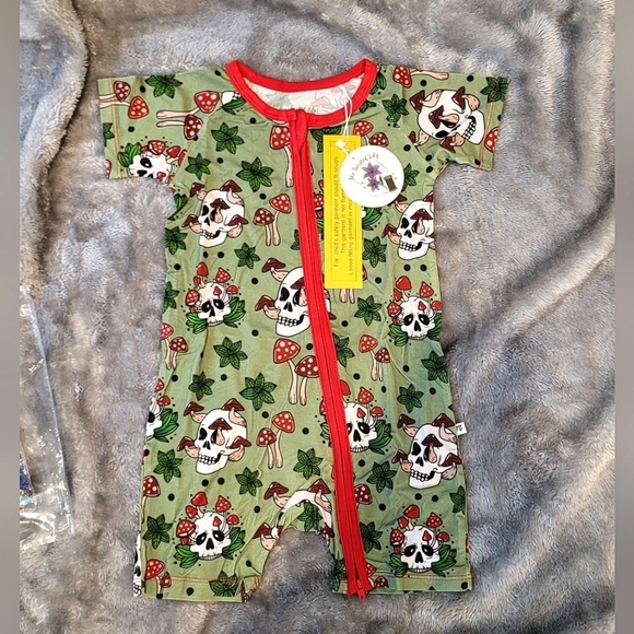 Life Grow On Shortie by The Twisted Lily - Picture 1 of 2